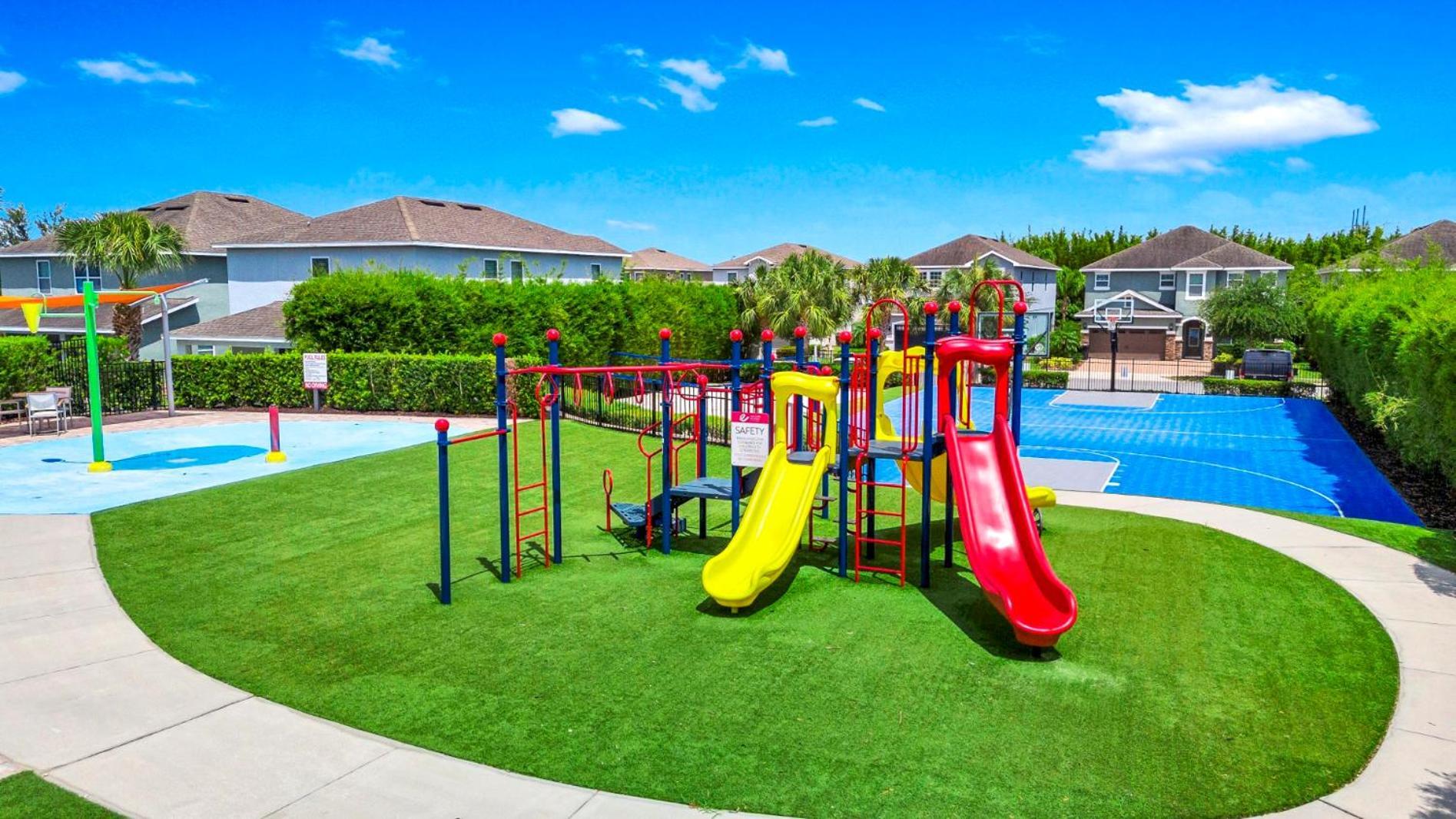 Alluring Home By Rentyl With Private Pool Near Disney - 310P Orlando Kültér fotó