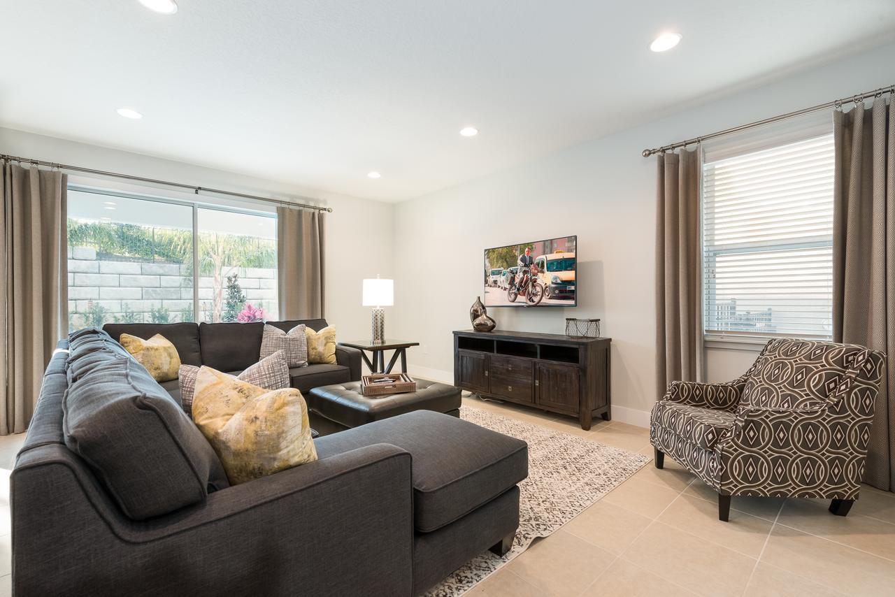 Alluring Home By Rentyl With Private Pool Near Disney - 310P Orlando Kültér fotó